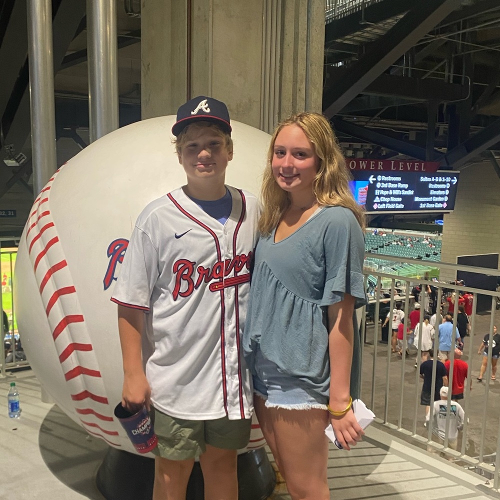 Meet your Posher, Claire